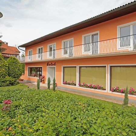 Hotel Reineldis Mureck Extérieur photo