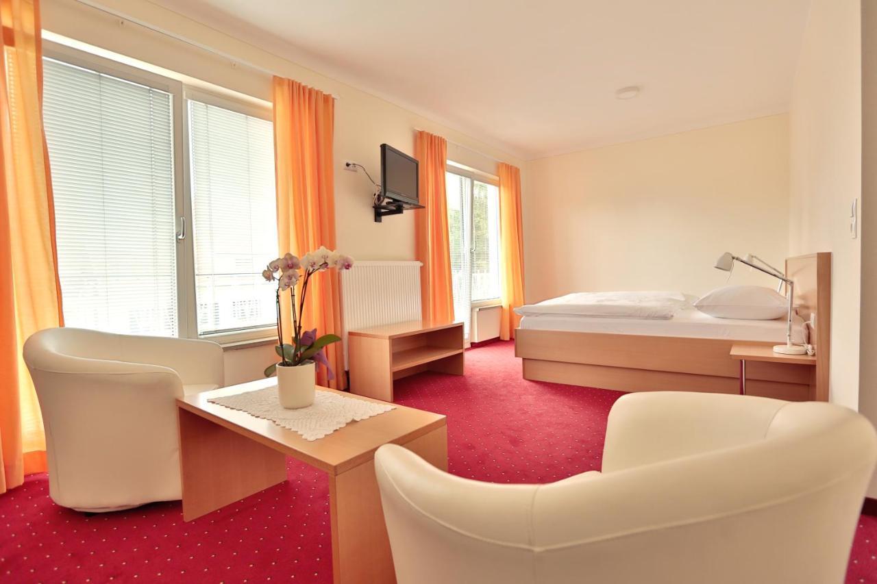 Hotel Reineldis Mureck Extérieur photo