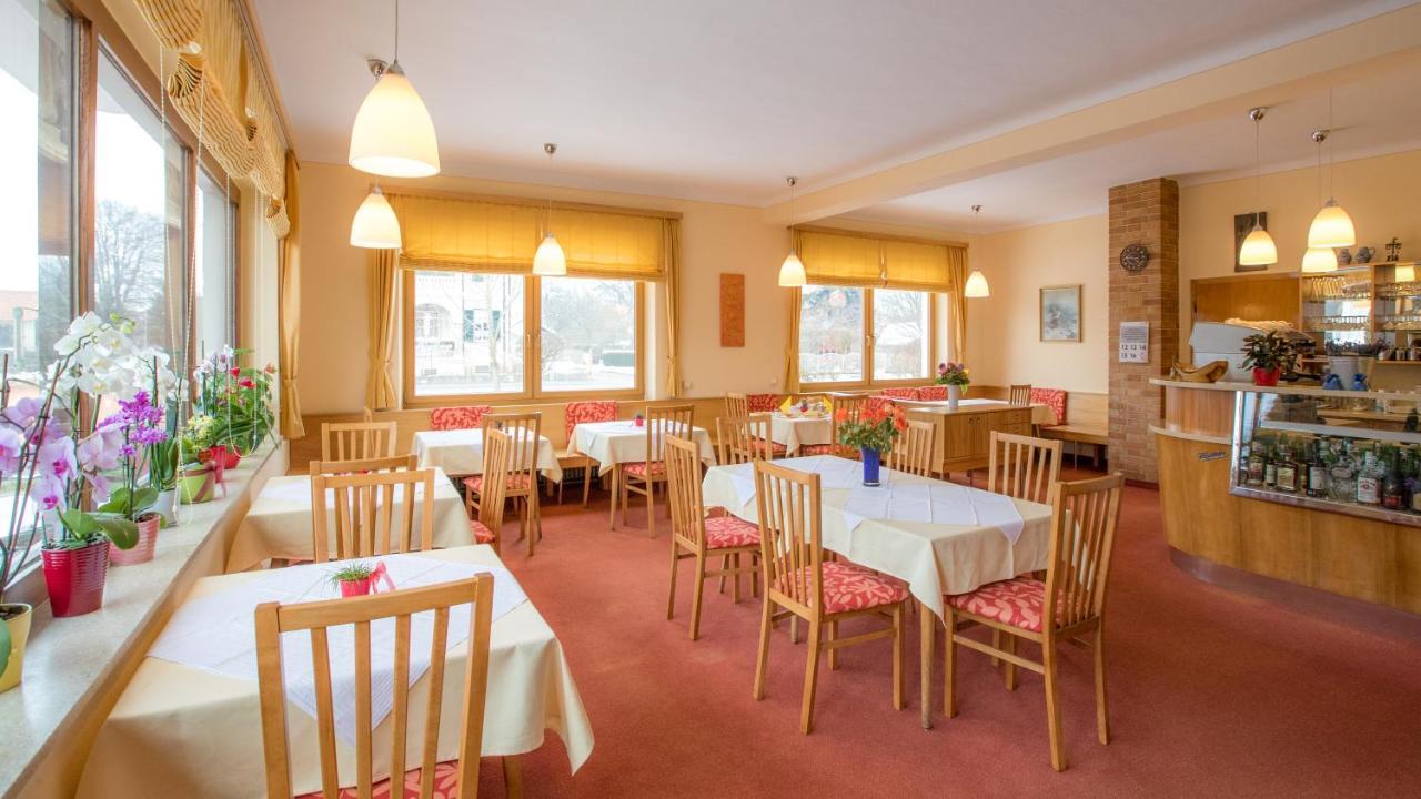Hotel Reineldis Mureck Extérieur photo