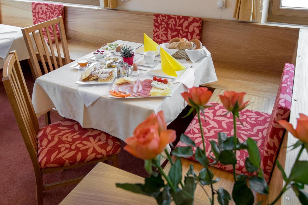 Hotel Reineldis Mureck Extérieur photo