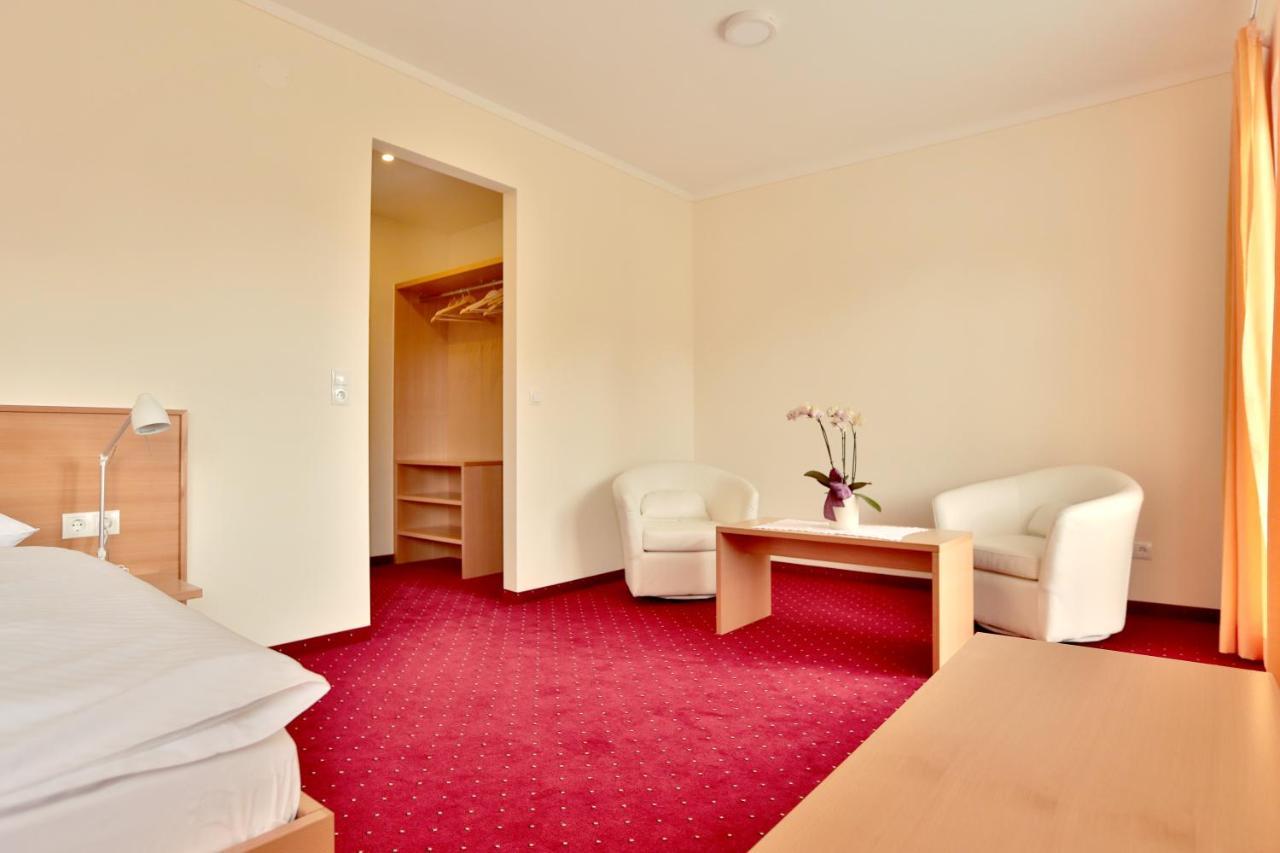 Hotel Reineldis Mureck Extérieur photo