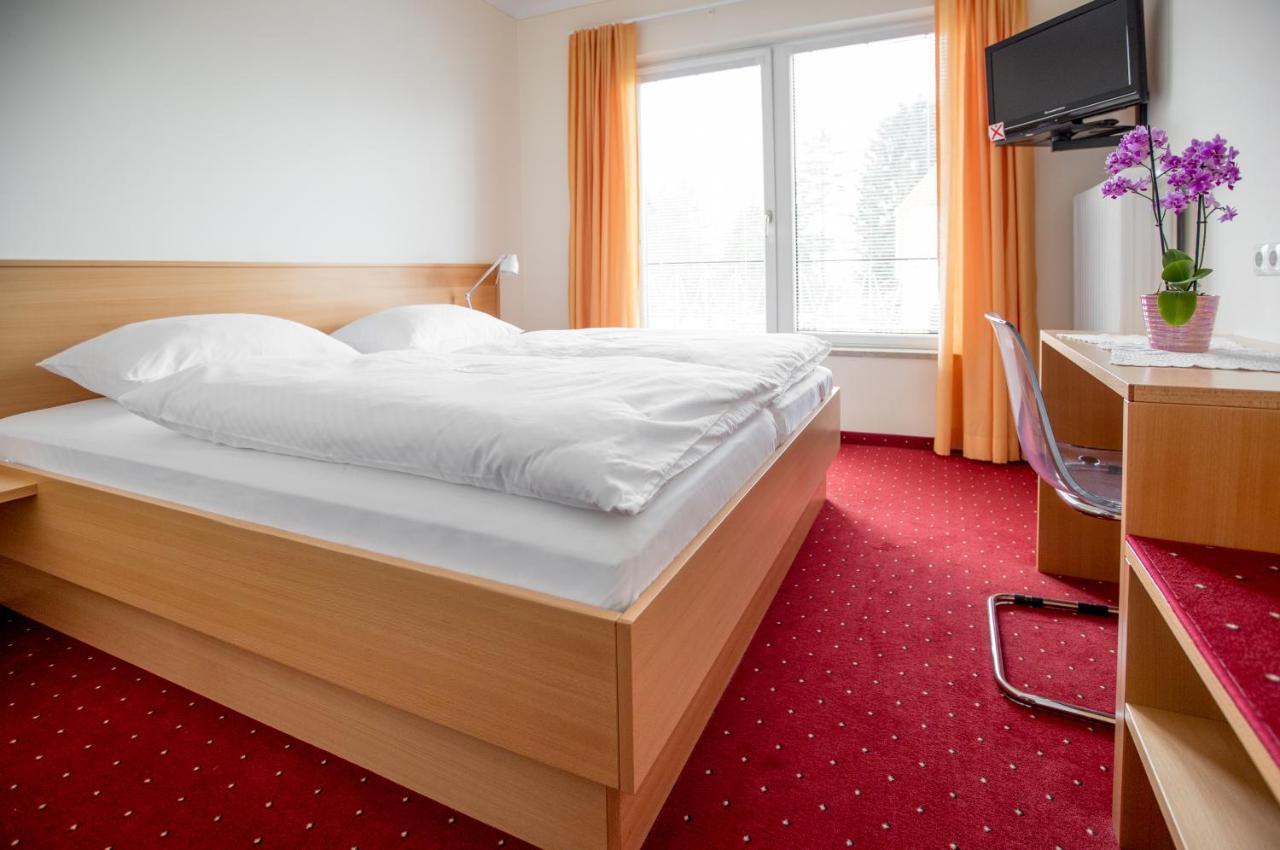Hotel Reineldis Mureck Extérieur photo